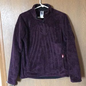 North face pullover
